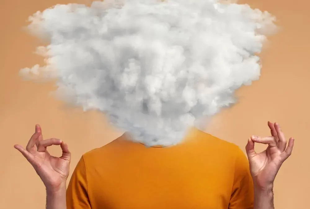 Qué es el estrés laboral y cómo afecta a tu rendimiento: claves psicológicas